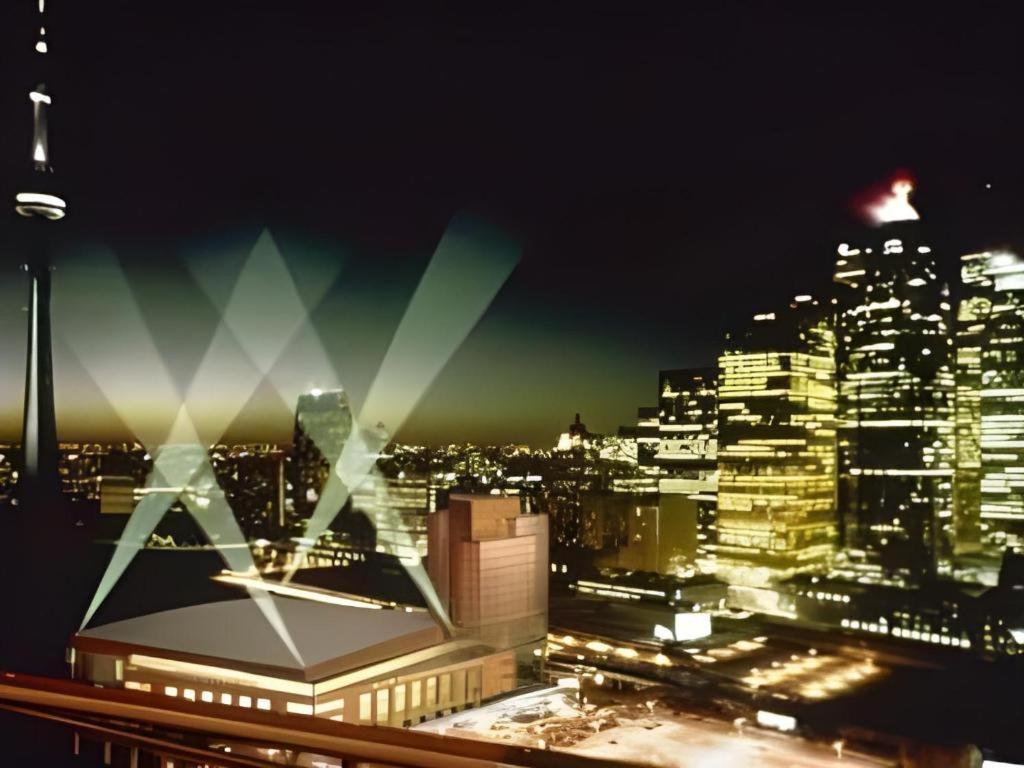 Revery Toronto Downtown, Curio Collection By Hilton Екстериор снимка